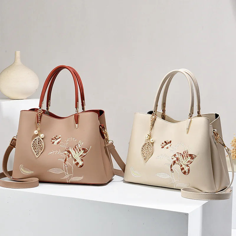 New Flower Embroidered Women's Crossbody Bag