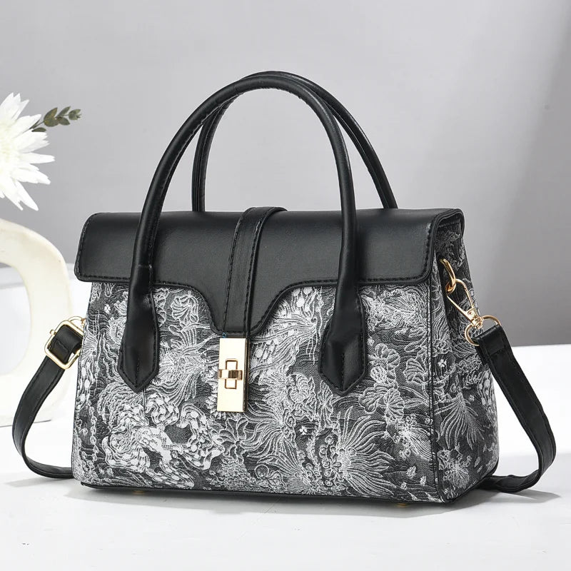 New European and American Retro Fashion HandBag